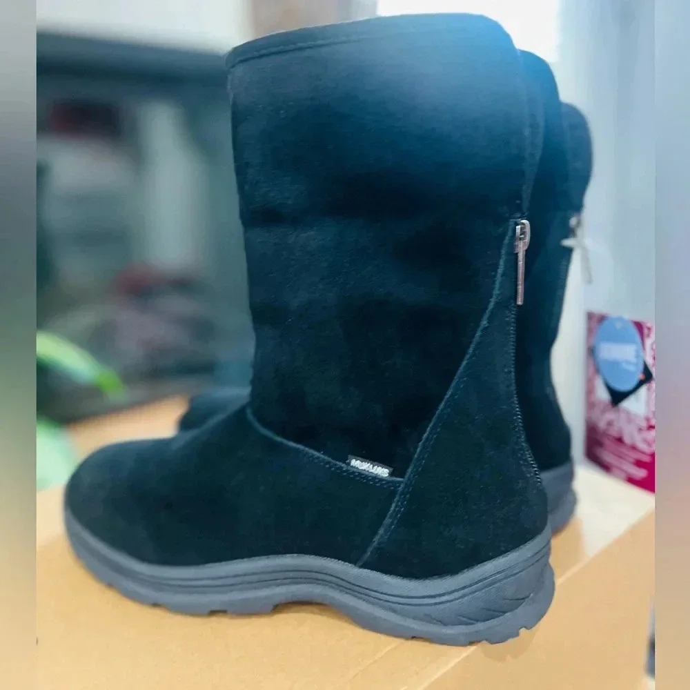 New women’s winter boots Thermo lite memory foam genuine suede  size 6 black NWT